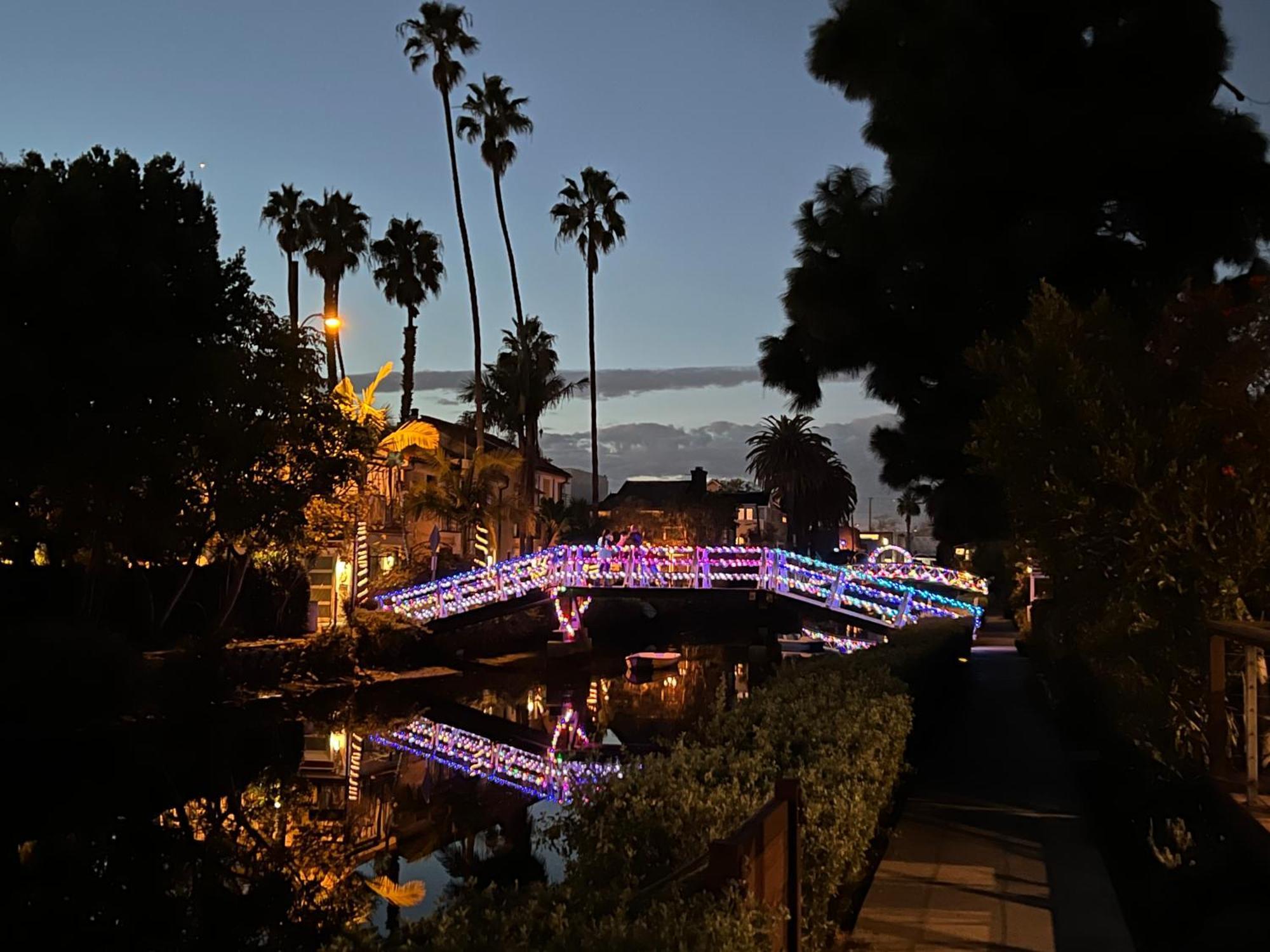 Chic Venice Beach Bungalow Steps From The Canals & Beach لوس أنجلوس المظهر الخارجي الصورة
